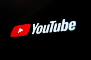 YouTubeの使い方 完全ガイド【2026年最新版】検索から再生リスト・プレミアムまで徹底解説